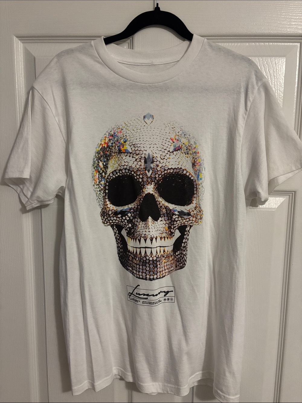 Fashion Nova - Women’s White Graphic Skull Tee - Small